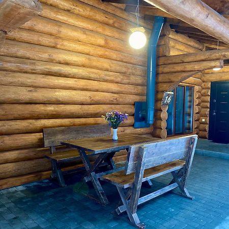 Resort Stariy Prud Pylypovychi Ngoại thất bức ảnh